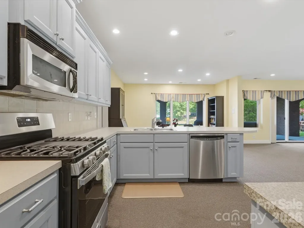 154 Quail Hollow Drive Kings Mountain NC 28086