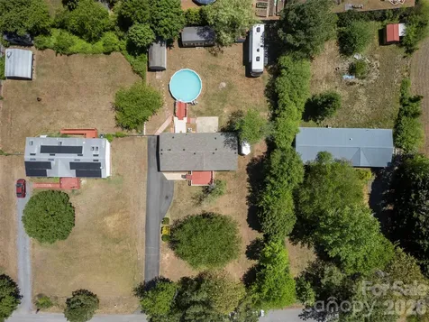 2095 Wildwood Drive Hickory NC 28601
