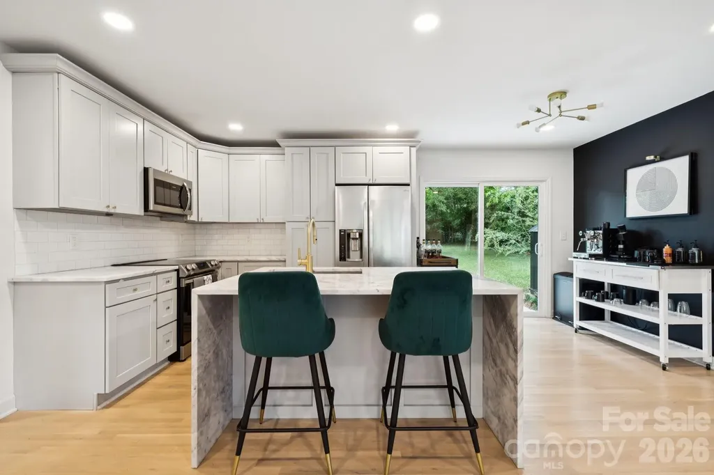 1530 Barberry Court Charlotte NC 28211