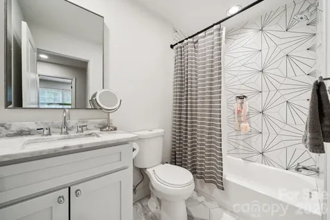 1530 Barberry Court Charlotte NC 28211