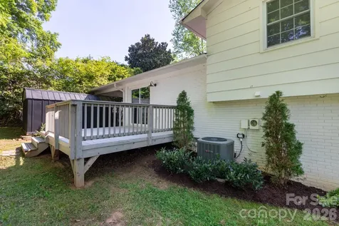 1530 Barberry Court Charlotte NC 28211