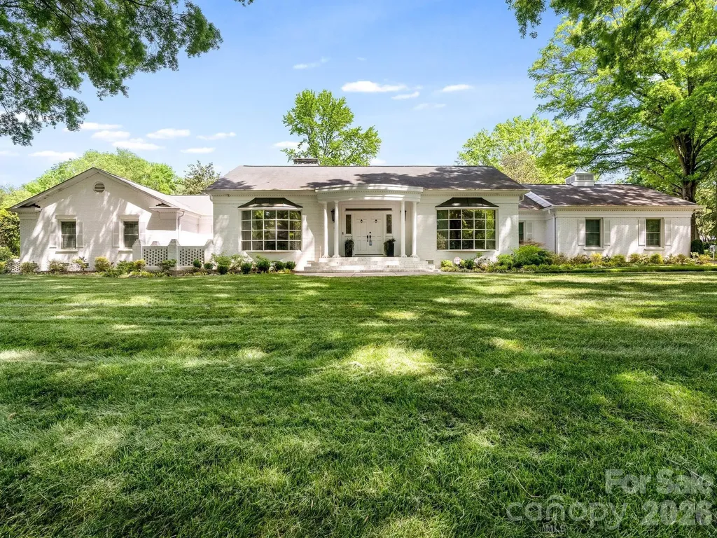 2738 Beverwyck Road Charlotte NC 28211