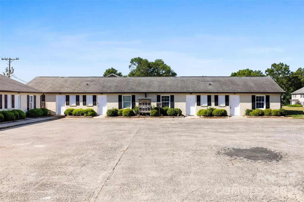 1655 Webb Street Gastonia NC 28052