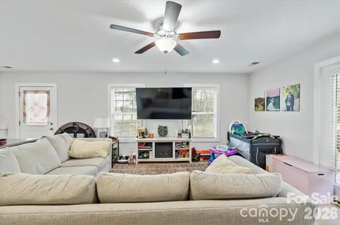 305 Wingate Court Shelby NC 28152