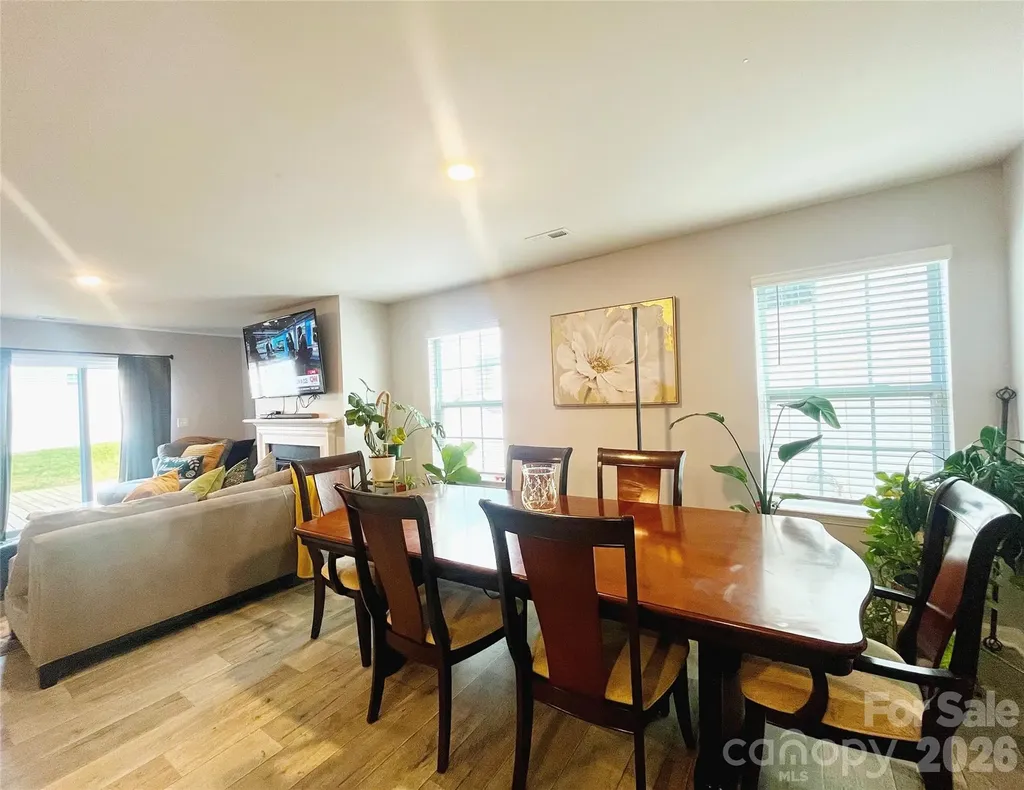 3044 Winesap Drive Dallas NC 28034