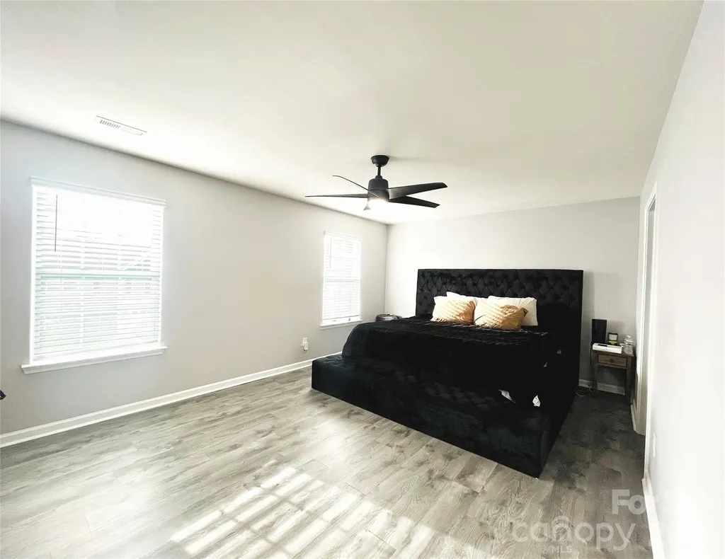 3044 Winesap Drive Dallas NC 28034