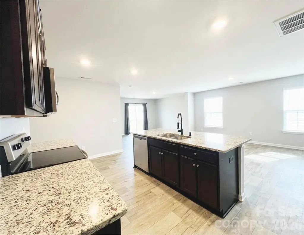 3044 Winesap Drive Dallas NC 28034