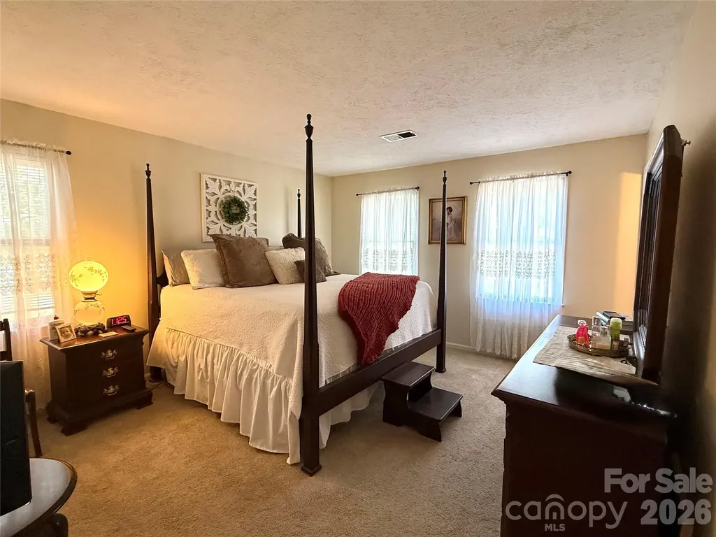 12760 Woodbridge Drive Laurinburg NC 28352