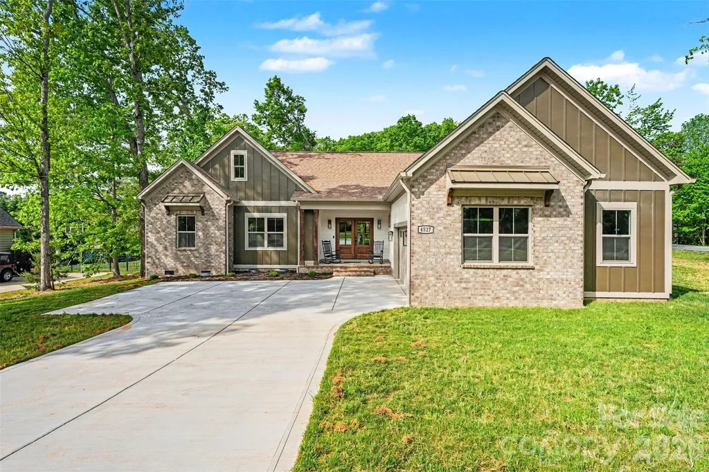 4527 Burrenfort Drive Denver NC 28037