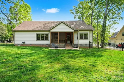 4527 Burrenfort Drive Denver NC 28037
