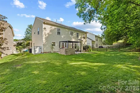 1518 Squirrel Lake Court Matthews NC 28105