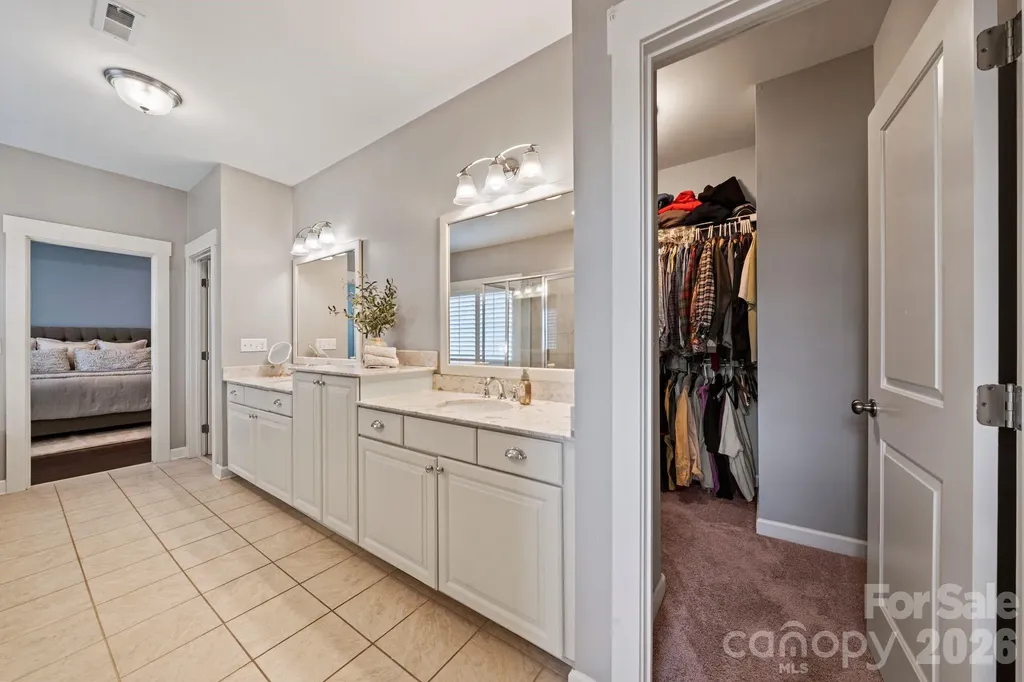 2319 Lochview Street Pineville NC 28134