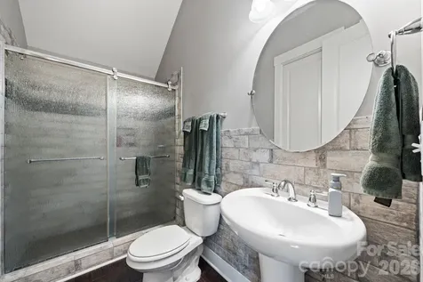 2319 Lochview Street Pineville NC 28134
