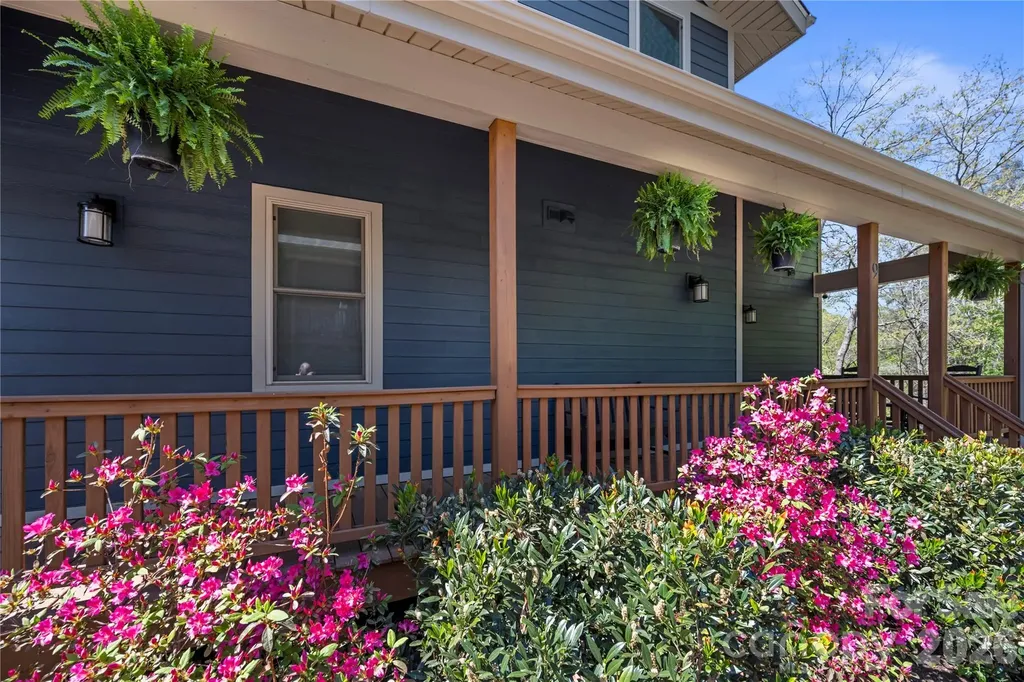 9 Elkmont Drive Asheville NC 28804