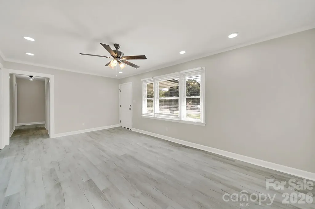 512 S Villa Street Kannapolis NC 28083