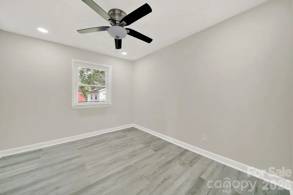 512 S Villa Street Kannapolis NC 28083