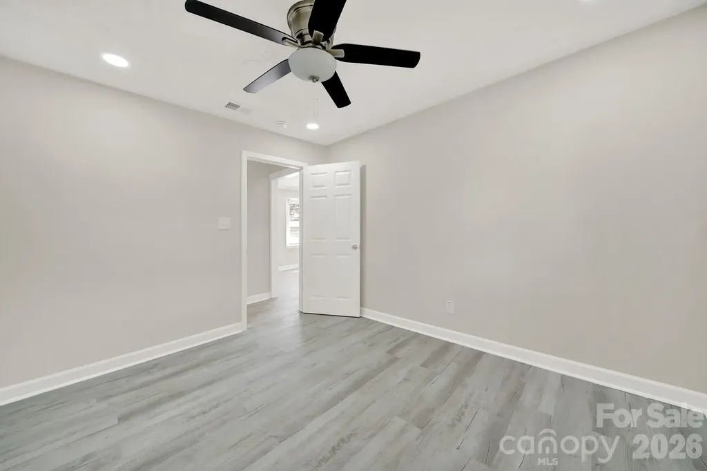 512 S Villa Street Kannapolis NC 28083