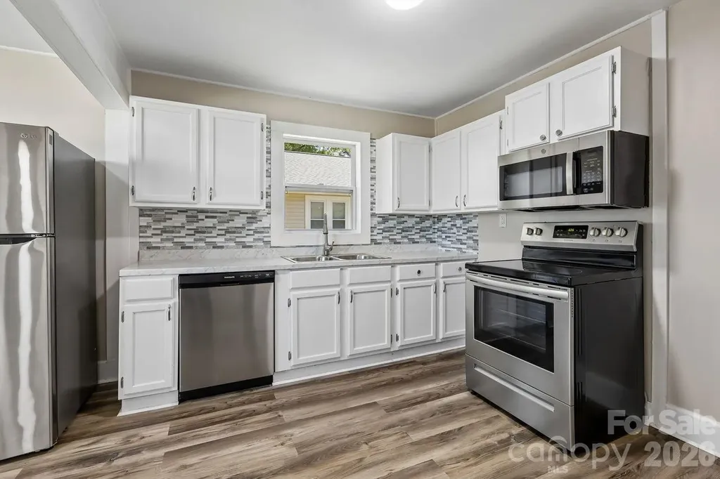 408 E Park Avenue Gastonia NC 28054