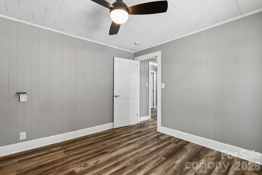 408 E Park Avenue Gastonia NC 28054