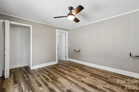408 E Park Avenue Gastonia NC 28054