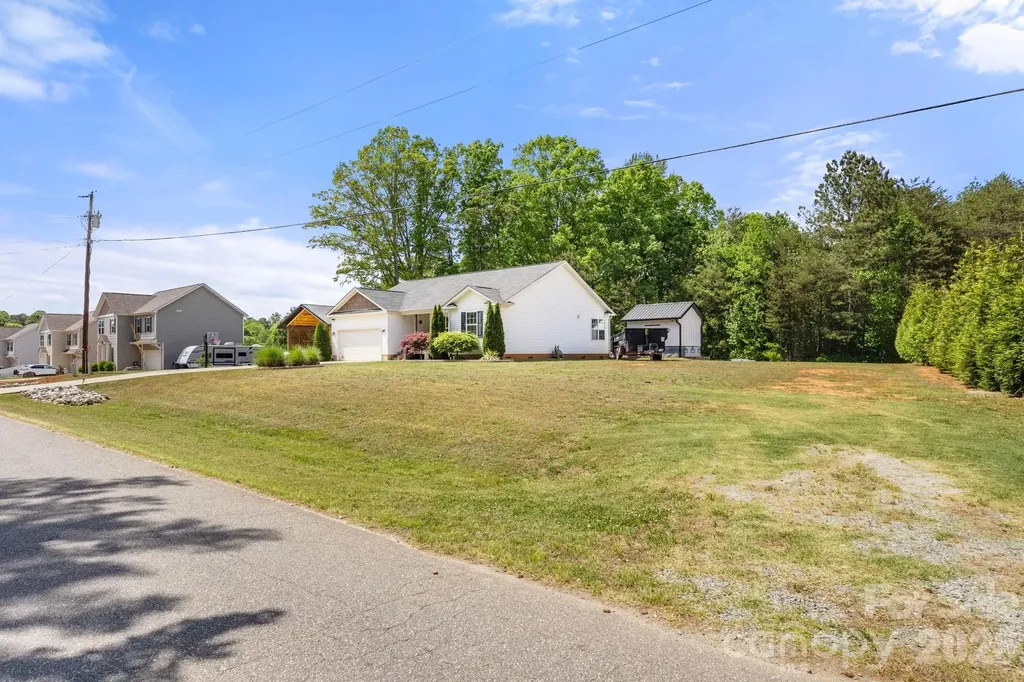 7172 Rolling Hills Drive Sherrills Ford NC 28673