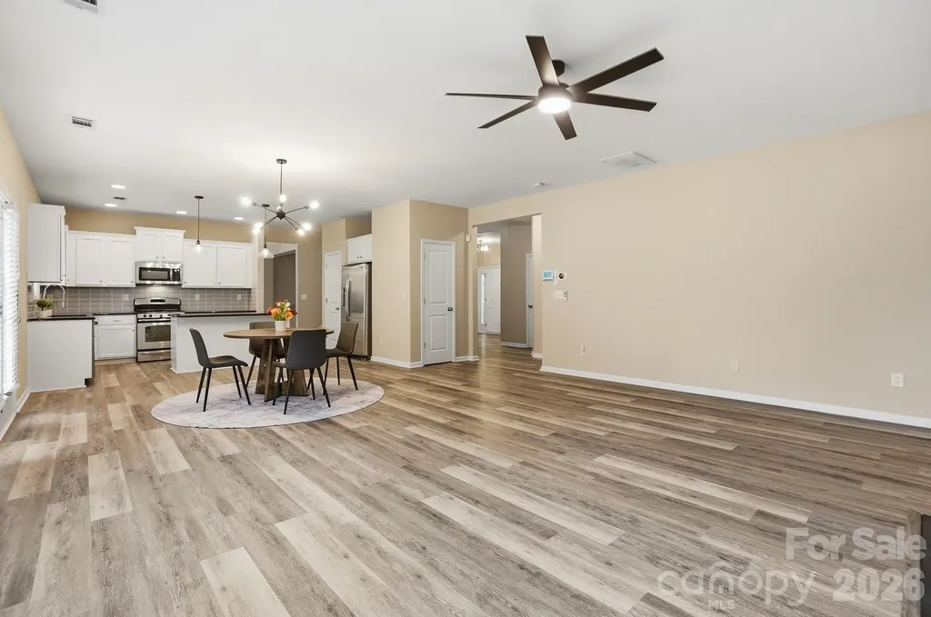 9013 Gailes Drive Charlotte NC 28278