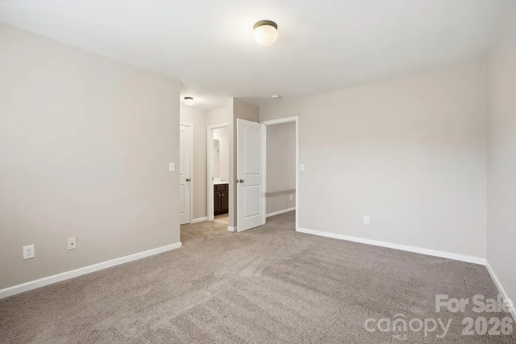 9013 Gailes Drive Charlotte NC 28278