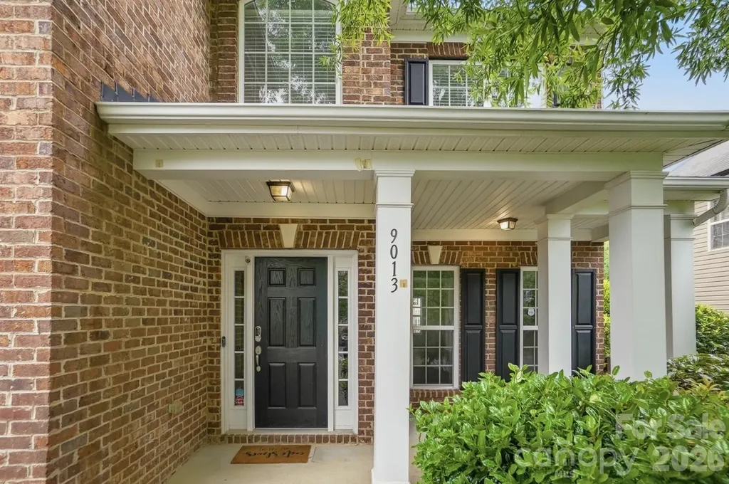 9013 Gailes Drive Charlotte NC 28278