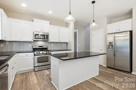 9013 Gailes Drive Charlotte NC 28278
