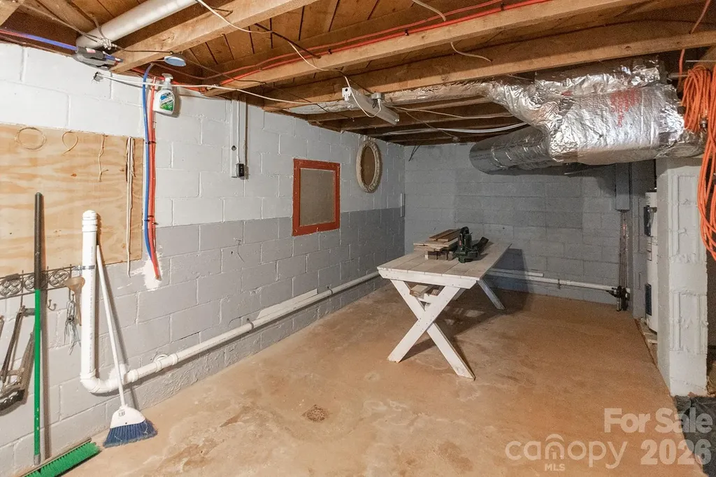 59 S Front Street Franklin NC 28734