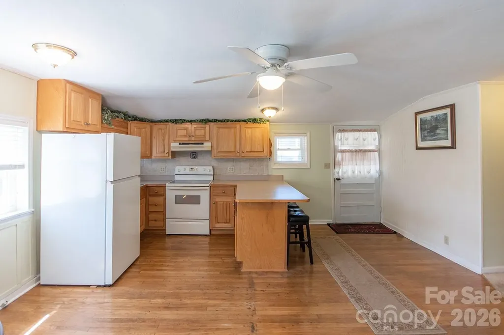 59 S Front Street Franklin NC 28734