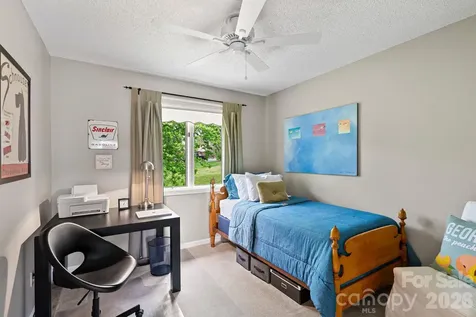 108 Kyfields Drive Weaverville NC 28787