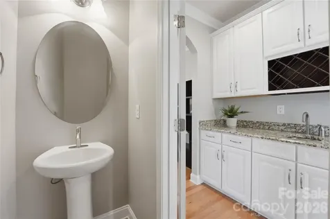 5068 Gladiola Way Tega Cay SC 29708