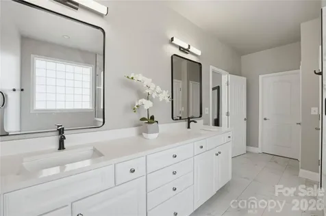 5068 Gladiola Way Tega Cay SC 29708