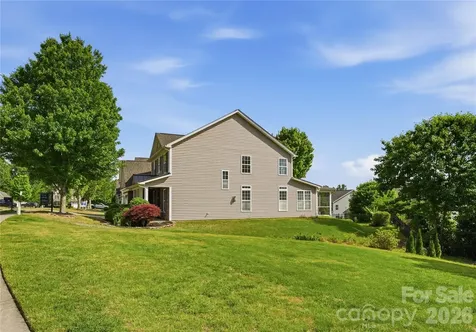 5068 Gladiola Way Tega Cay SC 29708