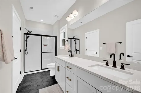 159 Glenn Drive Mooresville NC 28115