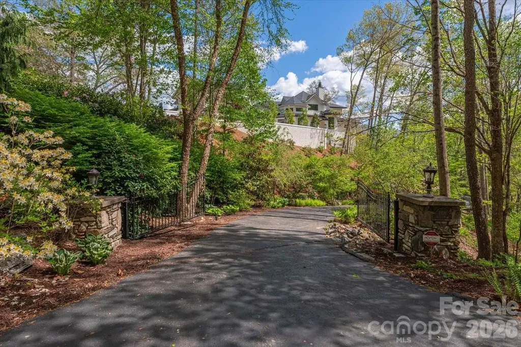 1108 Rocky Knob Road Waynesville NC 28786