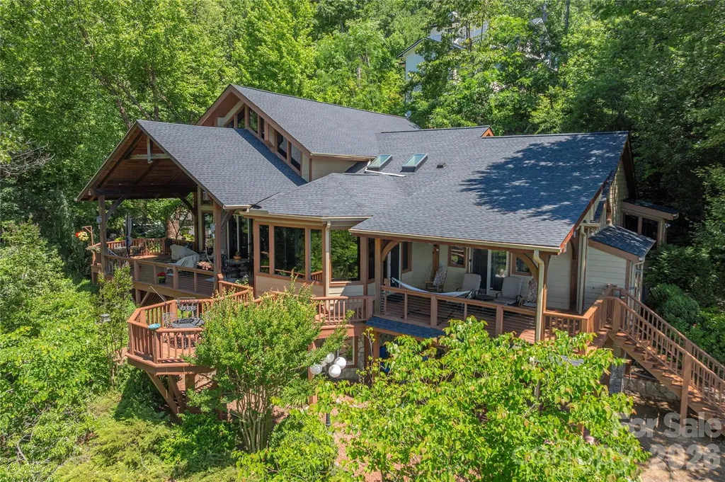 1108 Rocky Knob Road Waynesville NC 28786