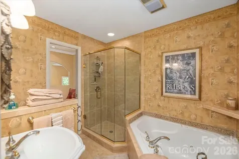 1108 Rocky Knob Road Waynesville NC 28786
