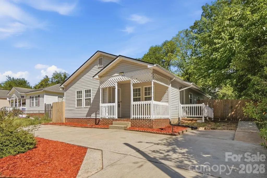 906 Key Street Charlotte NC 28208