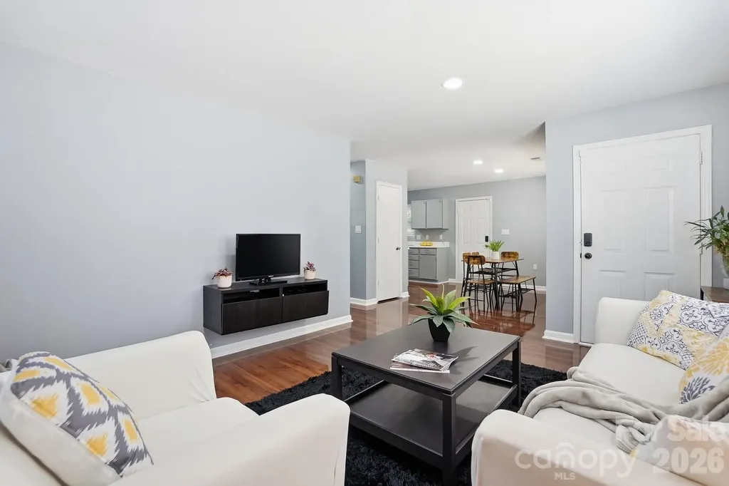 906 Key Street Charlotte NC 28208