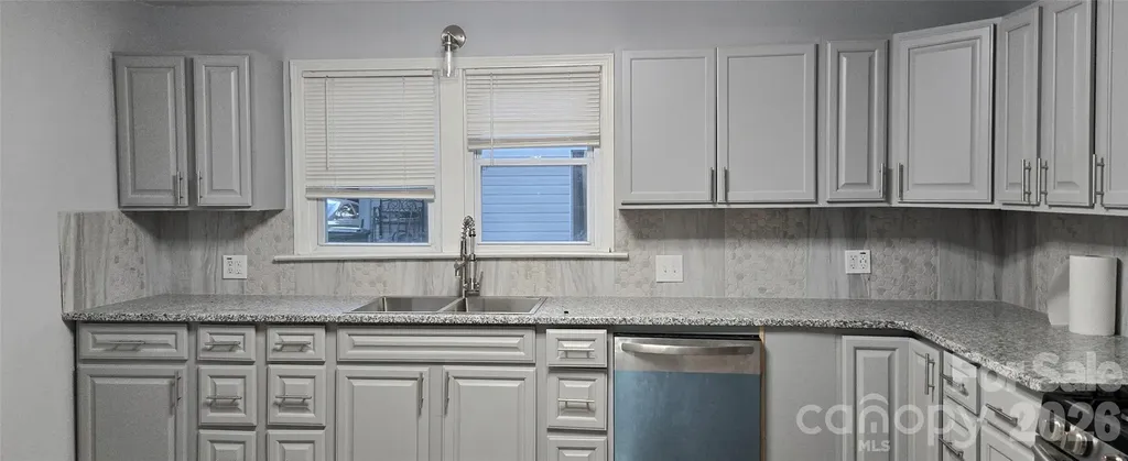 227 W B Street Newton NC 28658