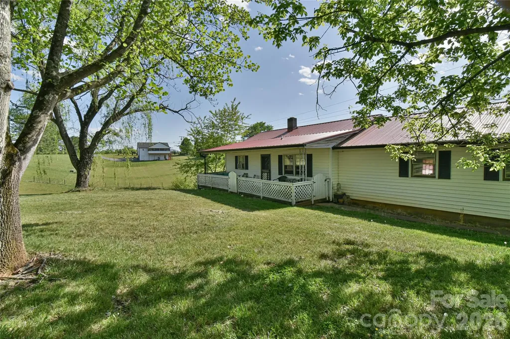 16 Rocking Chair Lane Leicester NC 28748