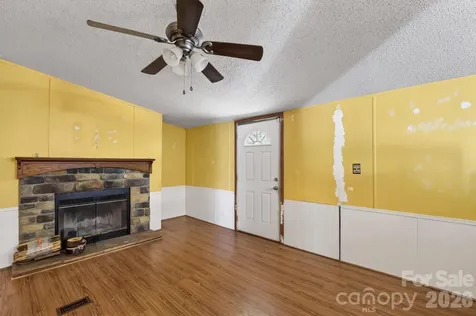2324 Alfred Hartley Road Lenoir NC 28645
