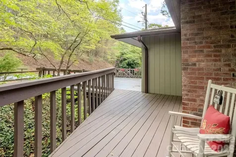 396 Winding Way Drive Franklin NC 28734