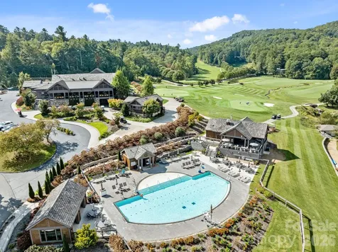 1052 Toxaway Drive Lake Toxaway NC 28747