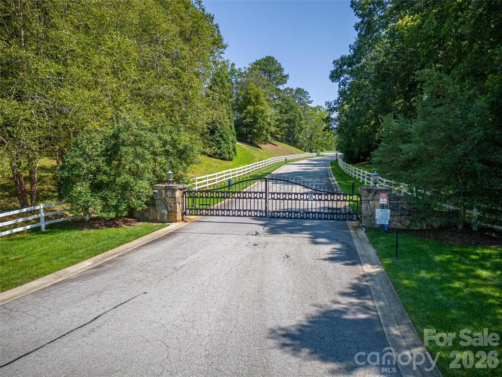 47 Lake Vista Drive Fletcher NC 28732
