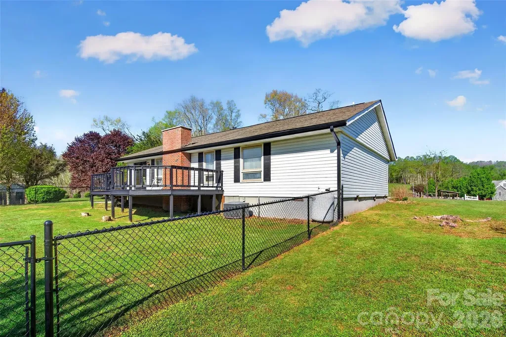 1191 Dale Road Spruce Pine NC 28777