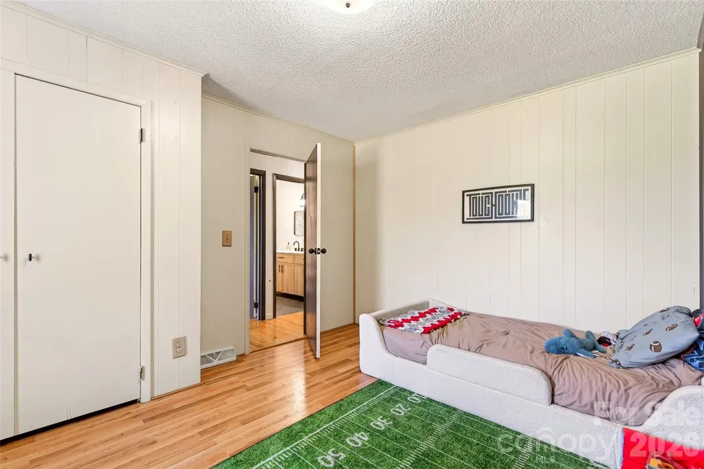 1191 Dale Road Spruce Pine NC 28777