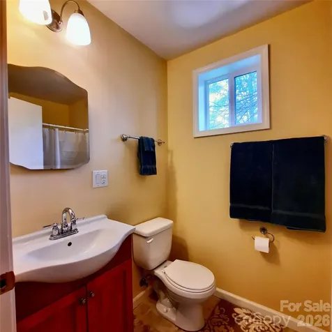 604 Substation Street Hendersonville NC 28792
